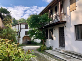 Gîte Vanakam 3 étoiles- jolie maison béarnaise 9 personnes avec piscine